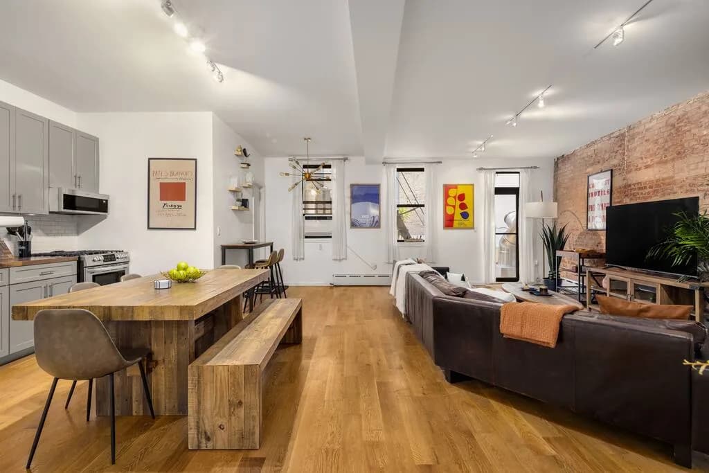 Terrace Three Bedroom in New York photo 5