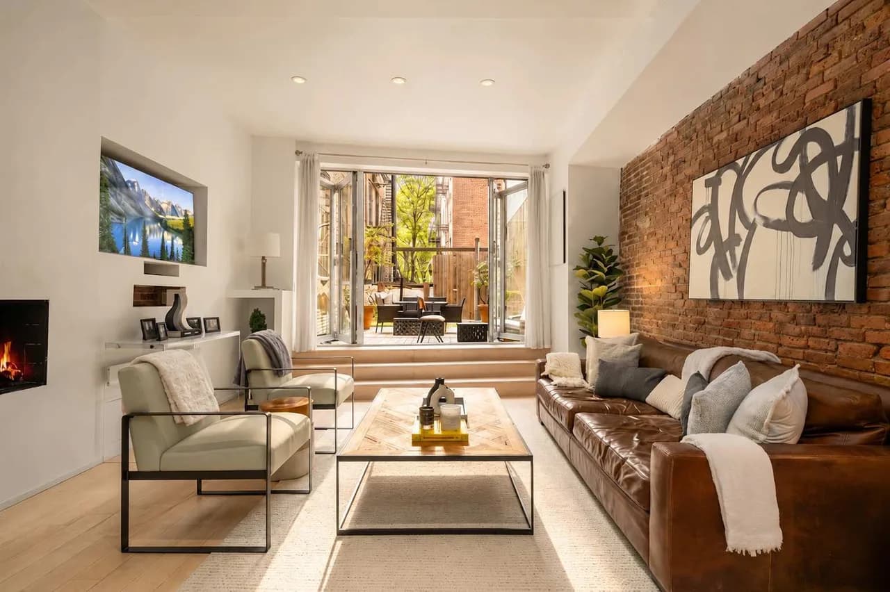 Spacious Two Bedroom Loft in New York