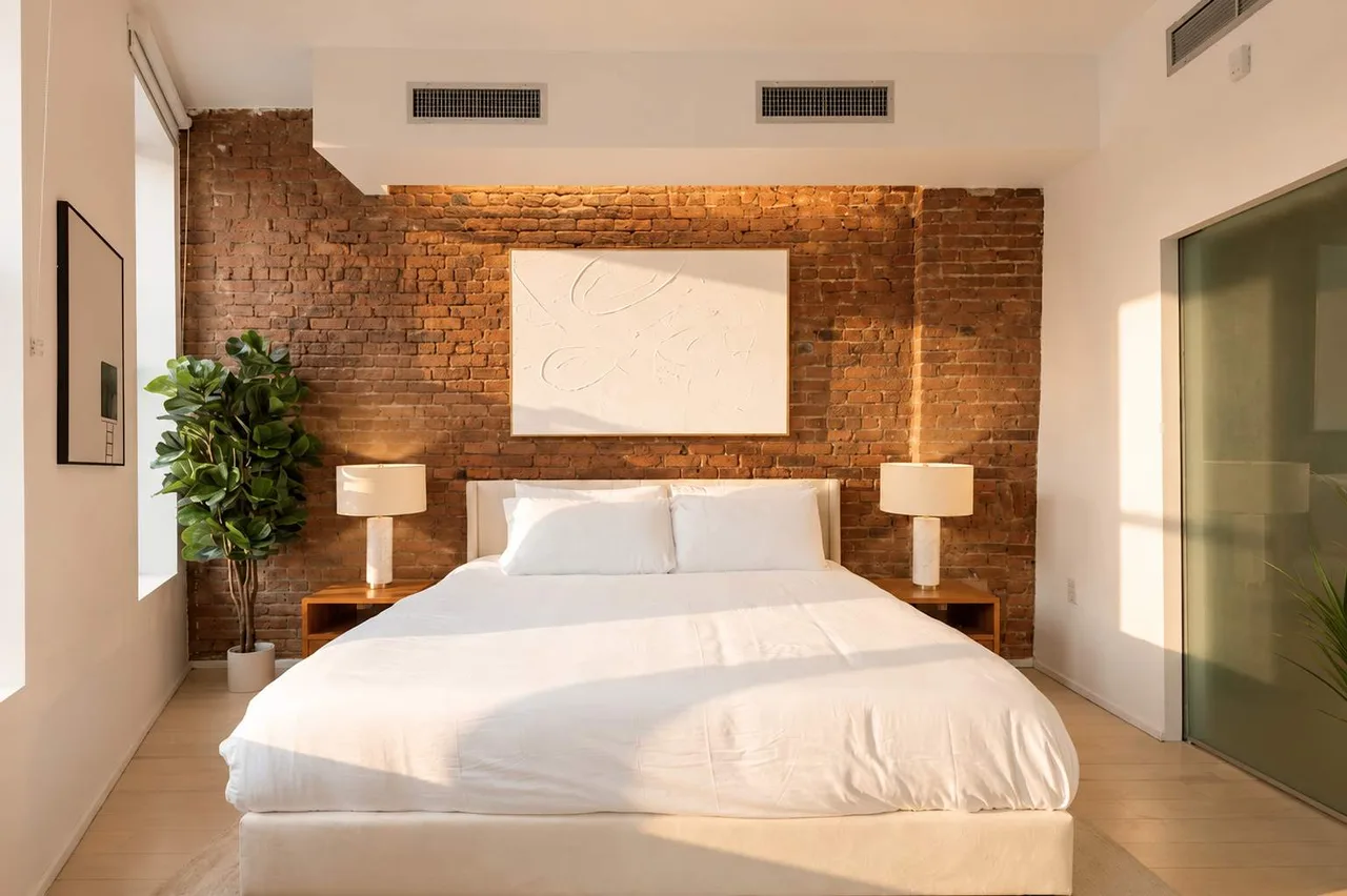 Spacious Two Bedroom Loft in New York photo 5