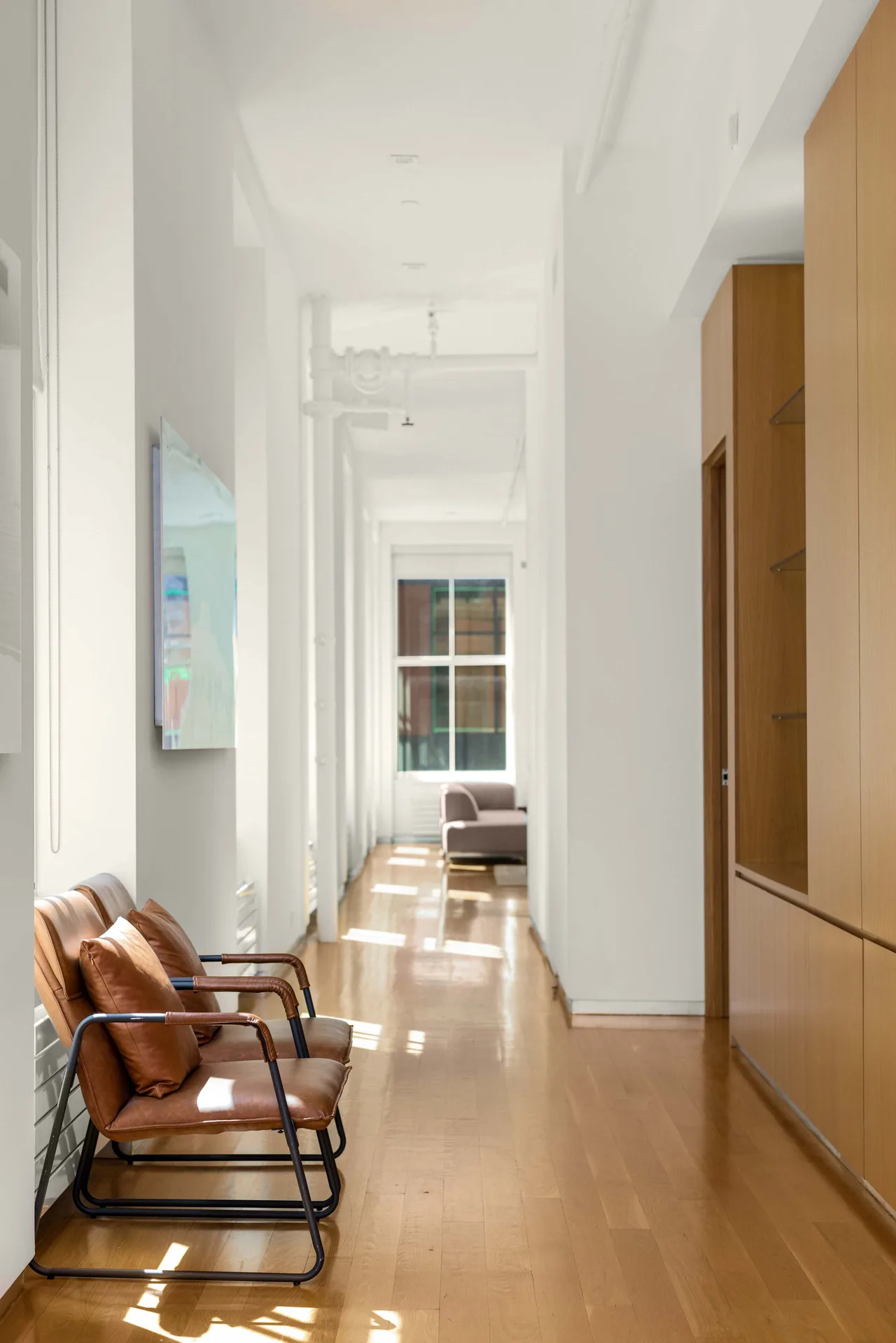 Elegant Three-Bedroom Loft in New York City photo 2