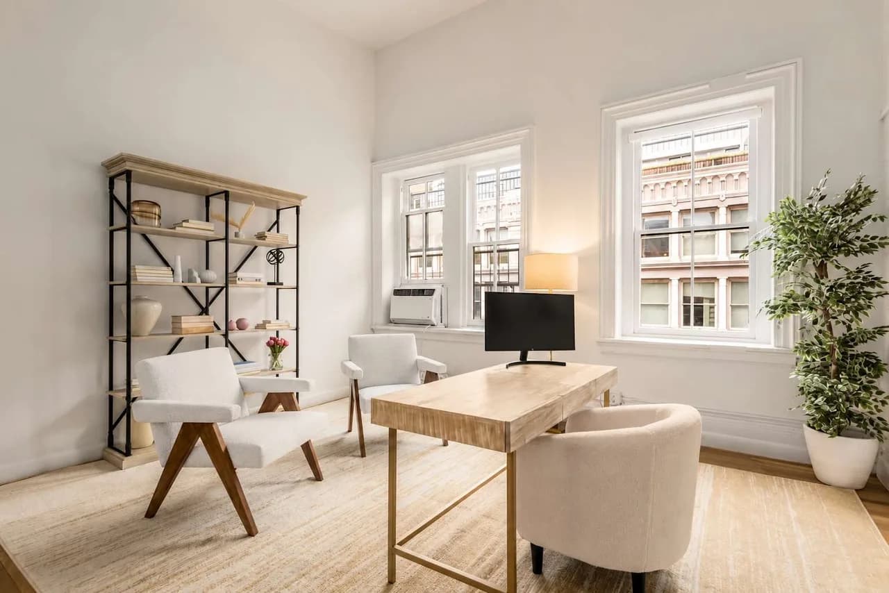 Full-Floor Loft with Modern Amenities in New York photo 4