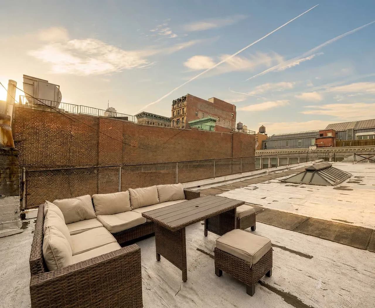 Full-Floor Loft with Modern Amenities in New York photo 5