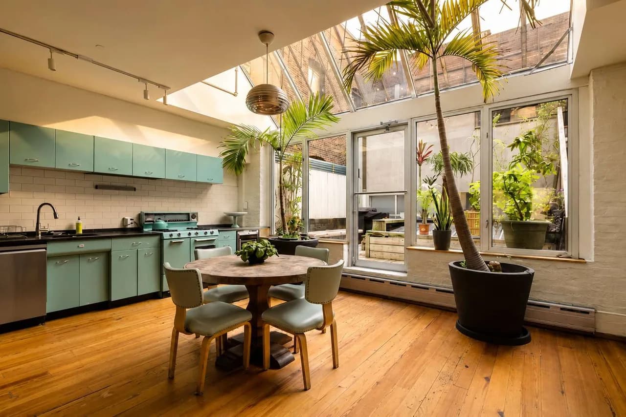 Charming Garden Duplex in New York photo 3