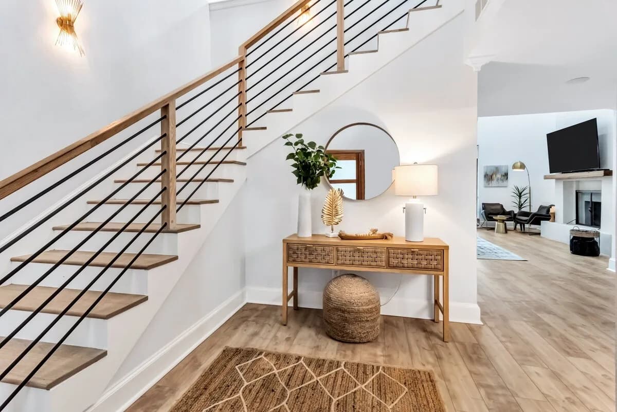 Lakefront Six Bedroom Villa in Dallas photo 4