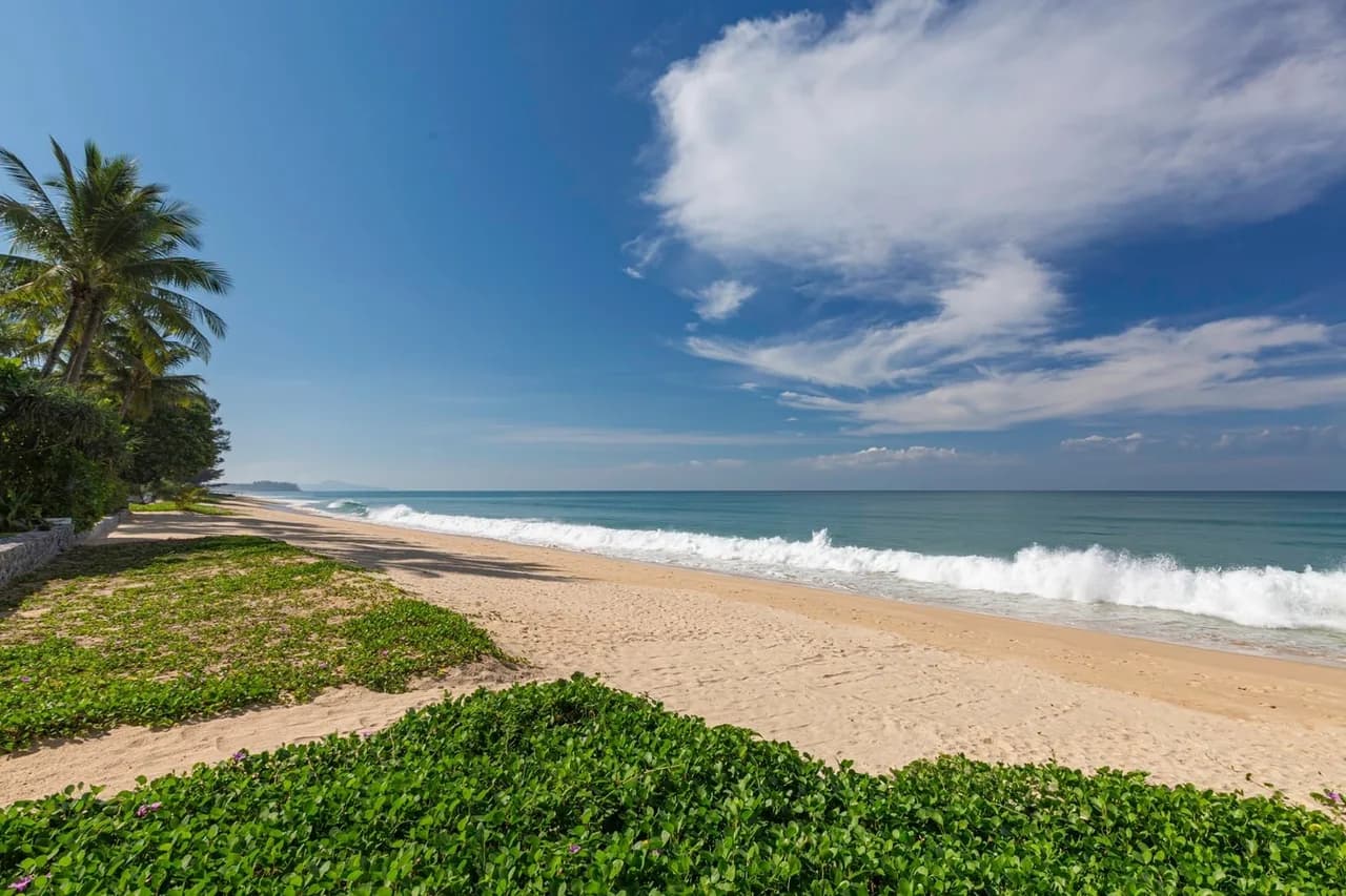 Beachfront Five Bedroom Estate in Natai photo 4
