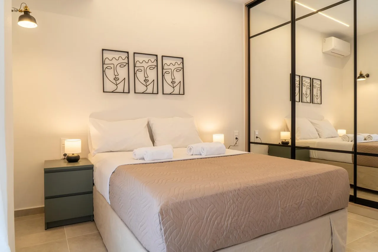 Balcony Two Bedroom House in Heraklion photo 4