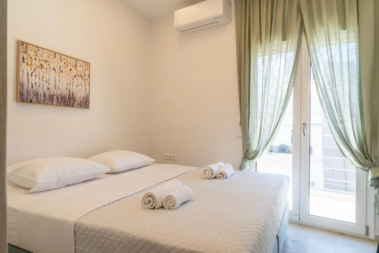 Balcony Two Bedroom House in Heraklion Municipal Unit photo 4