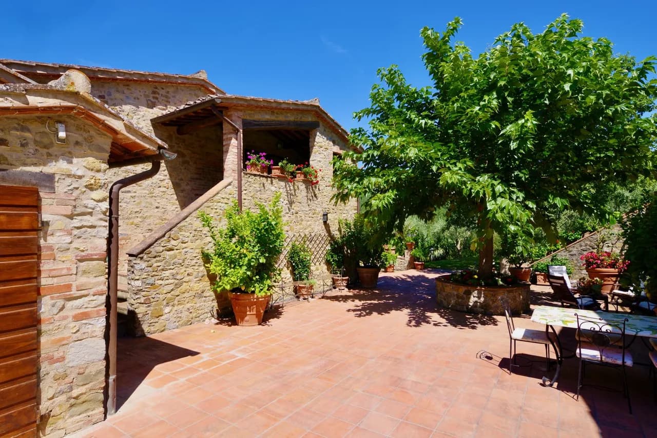 Charming Garden Villa in San Gusme photo 4