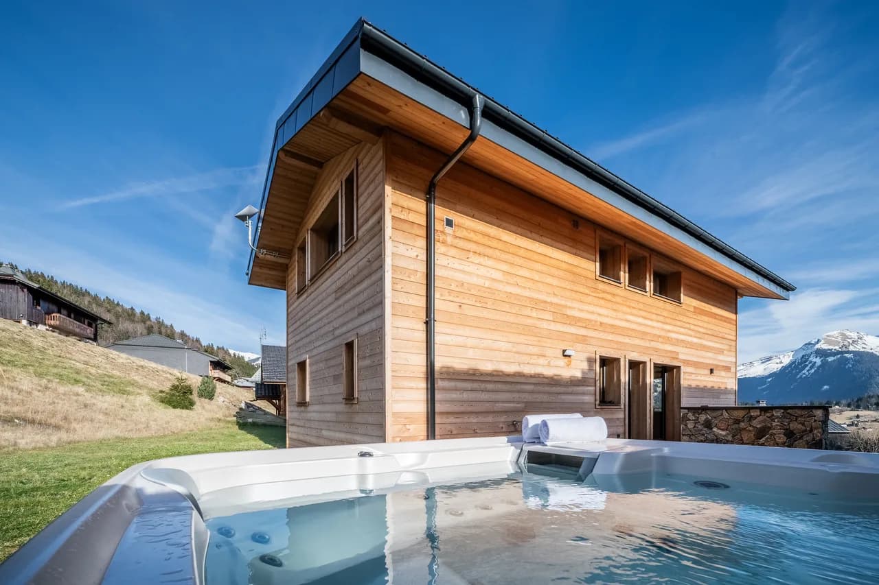 Chalet with Sauna and Jacuzzi in La Côte-d'Arbroz photo 3