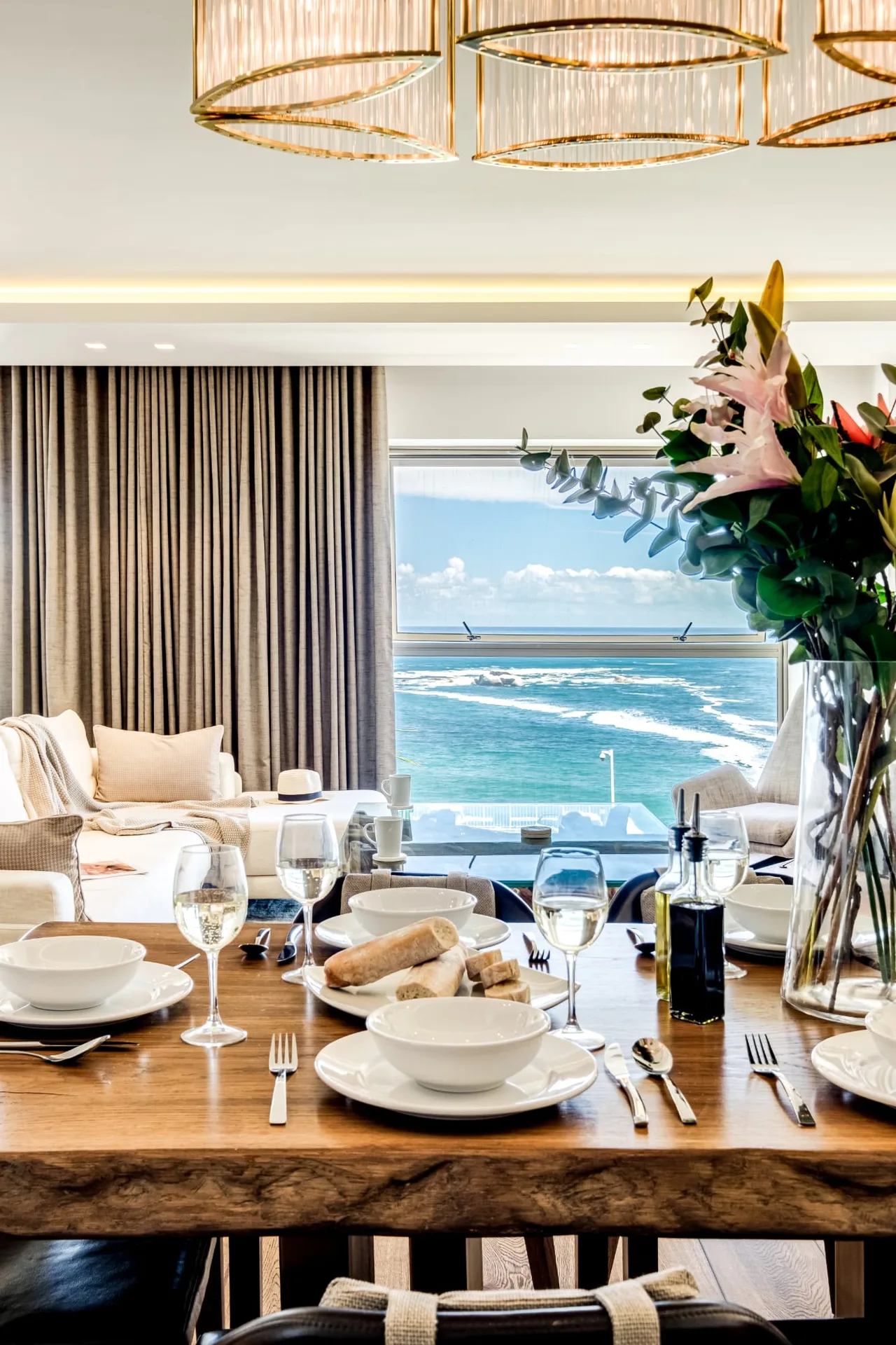 Chic Two Bedroom Apartment with Views in Cape Town photo 5