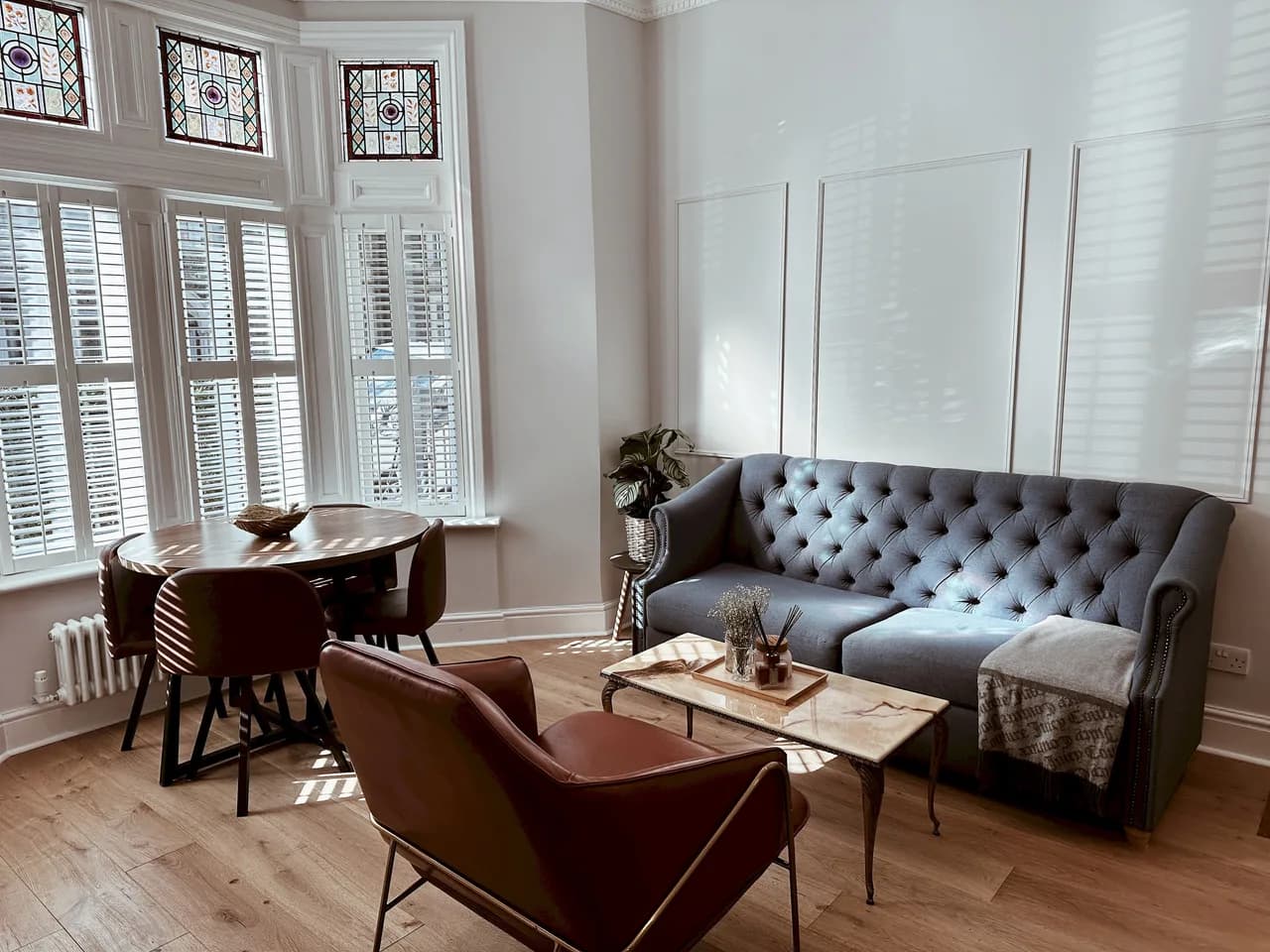 Modern Two Bedroom Apartment in Cardiff photo 3