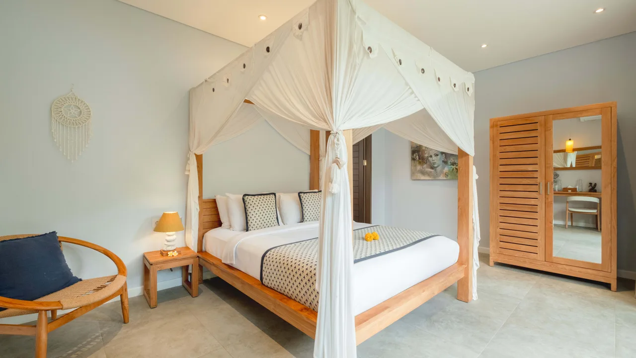 Spacious Six Bedroom Villa in Bali photo 5