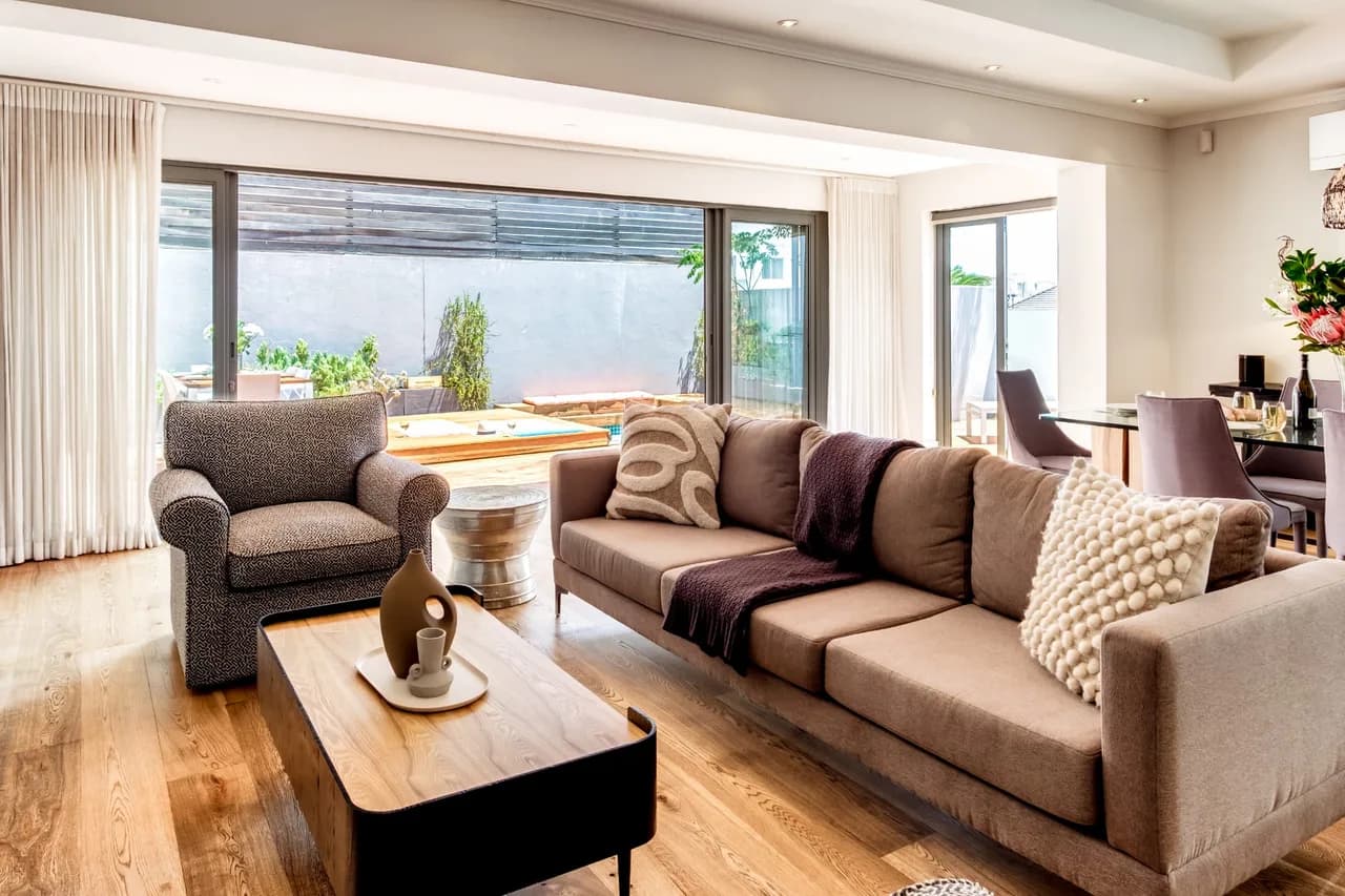 Tranquil Five Bedroom Villa in Cape Town photo 4
