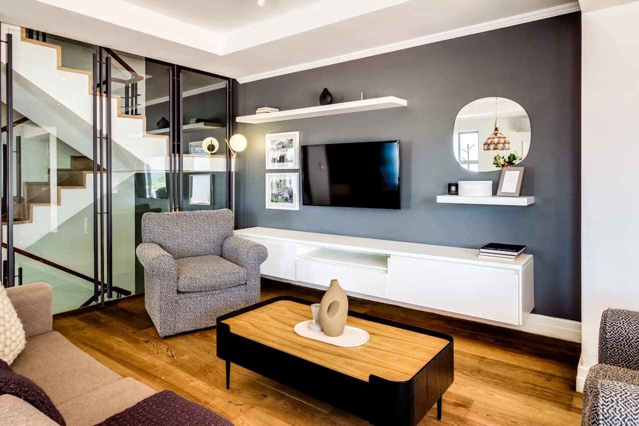 Tranquil Five Bedroom Villa in Cape Town photo 5