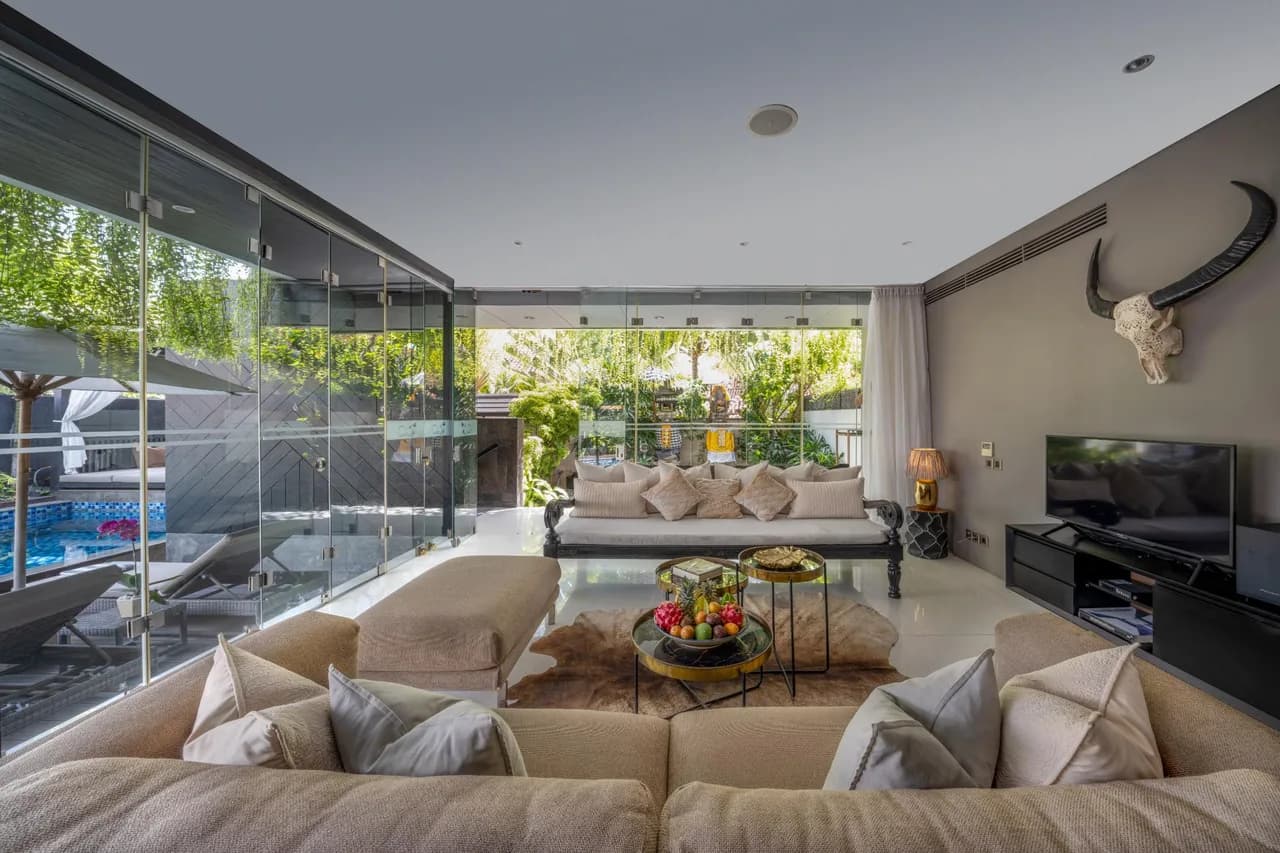 Garden View Three Bedroom Villa in Kuta photo 3
