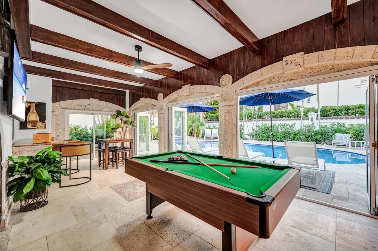 Historic Residence with Heated Pool in Nurmi Isles photo 3