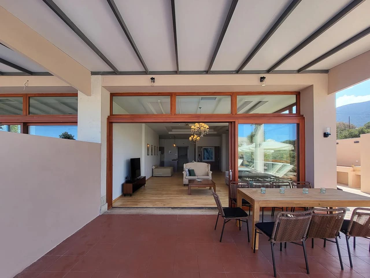 Terraced Four Bedroom Villa in Chersonisos photo 4
