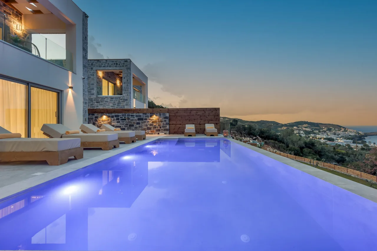 Charming Three Bedroom Villa in Mylopotamos photo 2