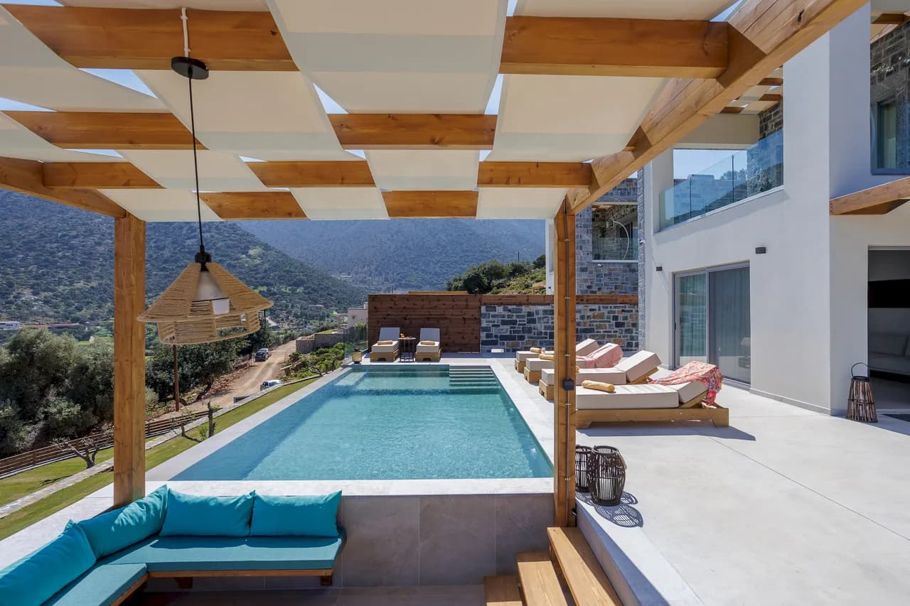 Charming Three Bedroom Villa in Vlichada photo 2