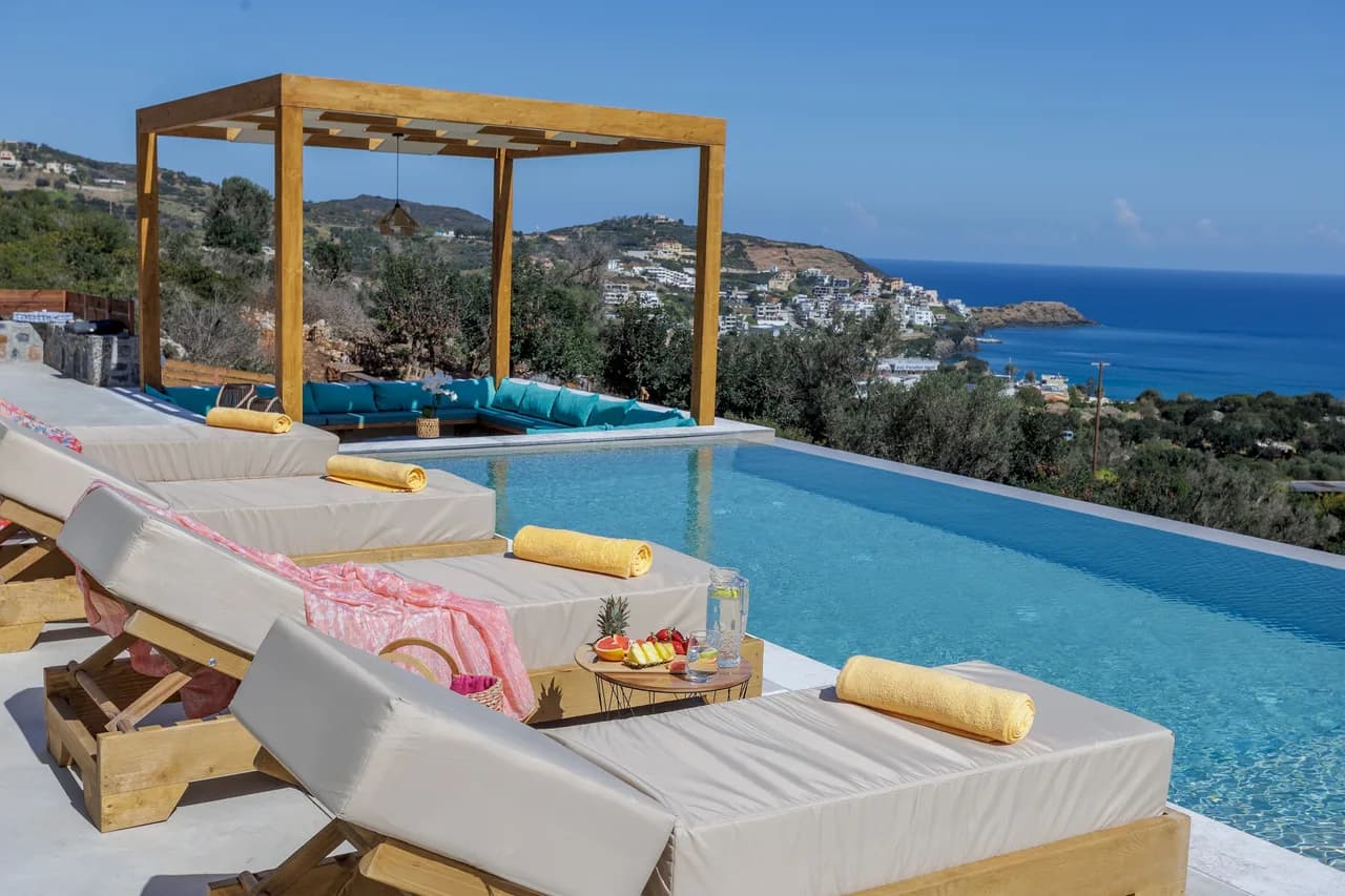 Charming Three Bedroom Villa in Vlichada photo 3