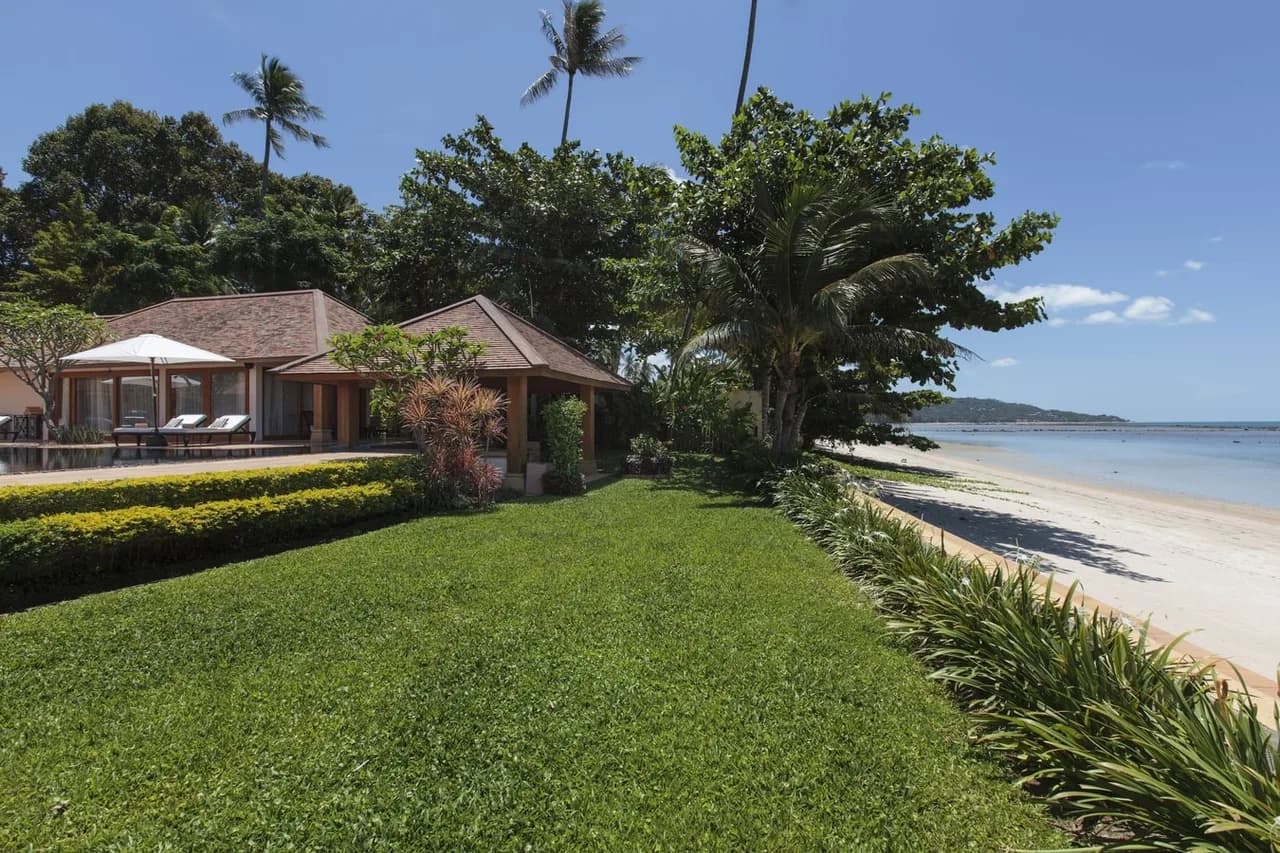 Beachfront Seven Bedroom Villa in Taling Ngam