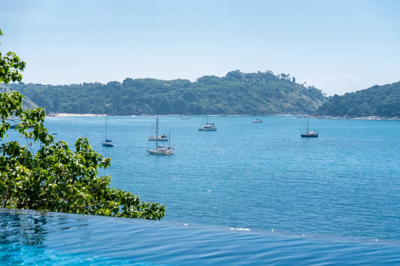 Waterfront Seven Bedroom Villa in Rawai photo 4