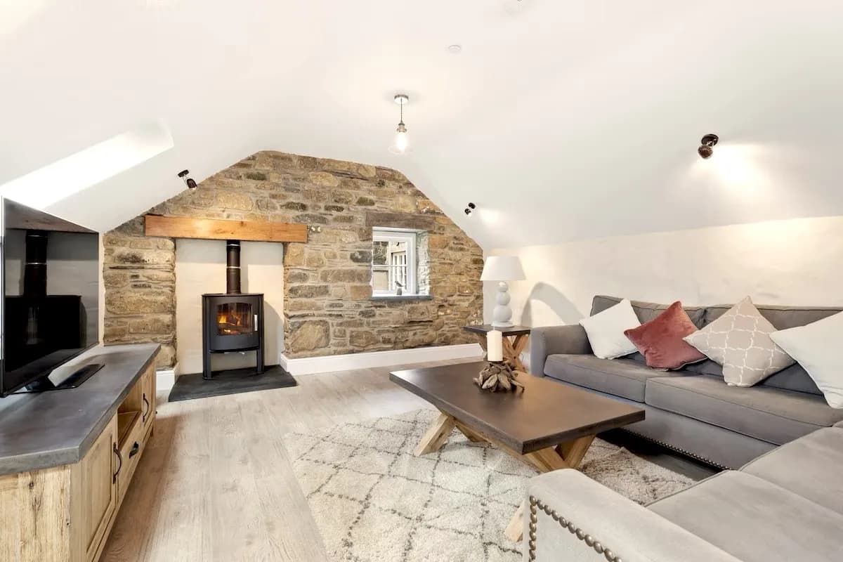Seaside Hot Tub Cottage in Pembrokeshire photo 2