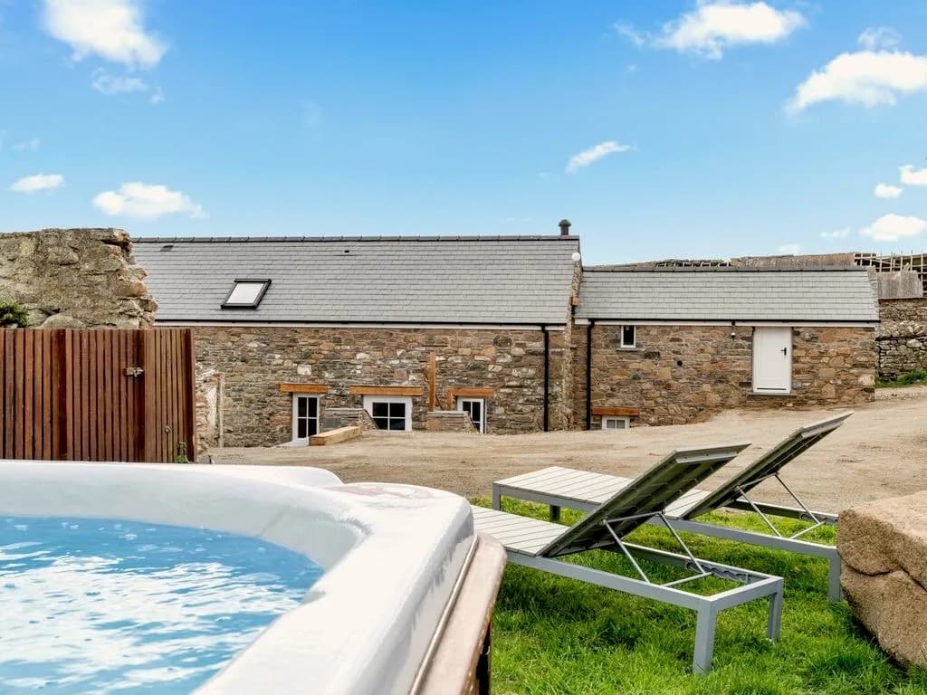Seaside Hot Tub Cottage in Pembrokeshire photo 5