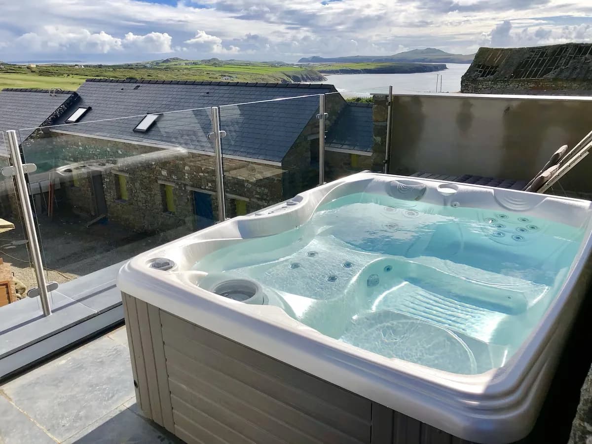 Cozy Hot Tub Cottage in Pembrokeshire photo 5