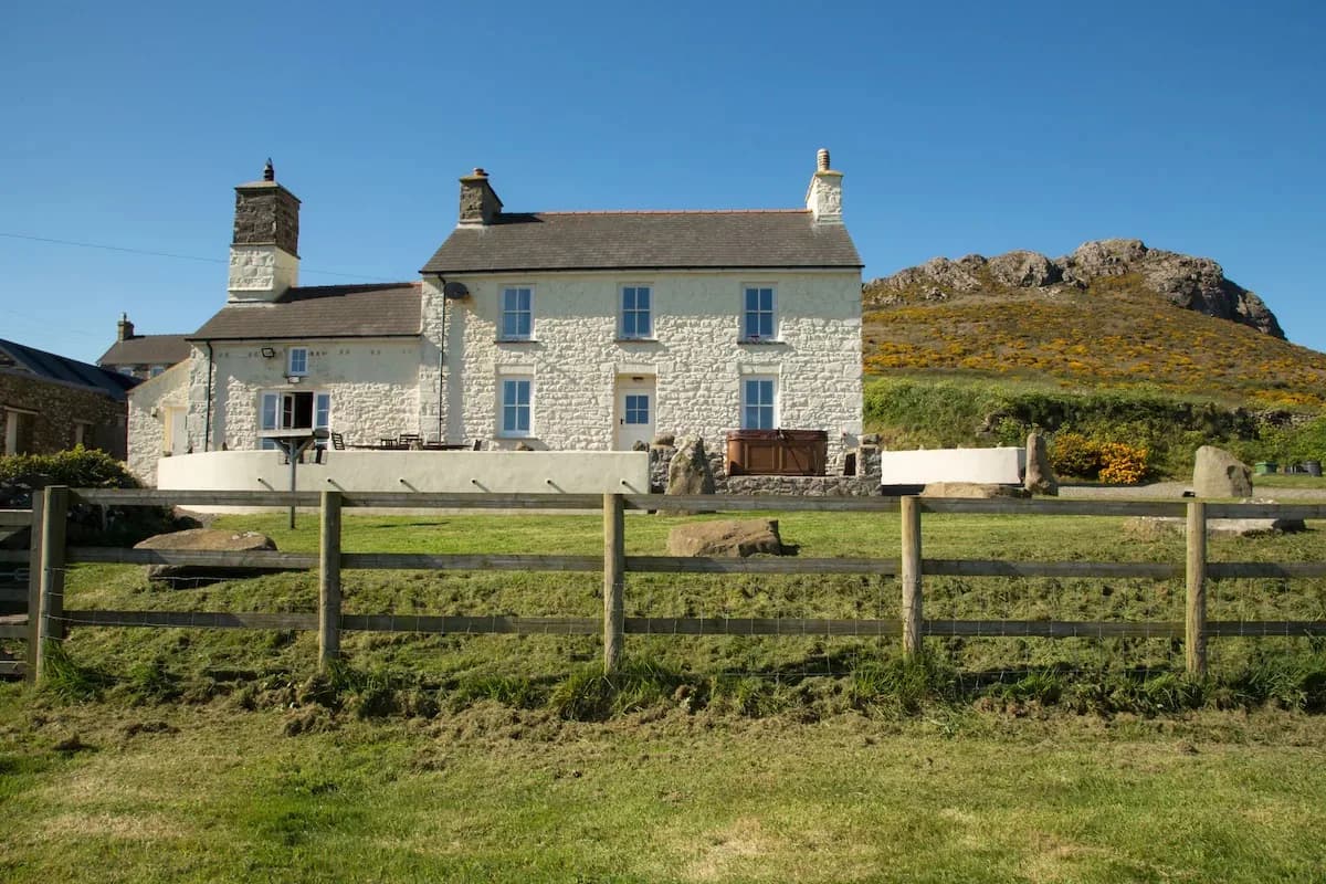 Coastal Escape Cottage in Pembrokeshire photo 3