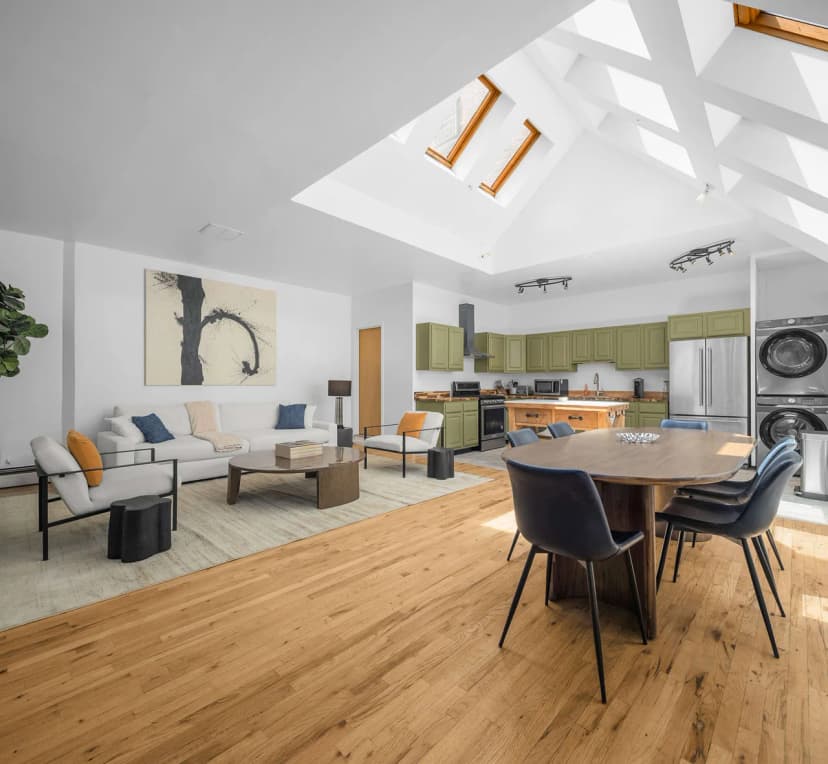 Luxurious Rooftop Penthouse in New York City