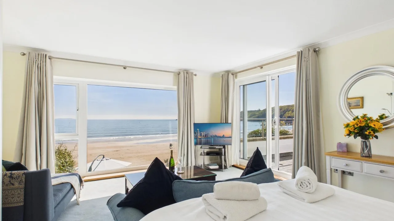 Coastal View Holiday Home in Pembrokeshire Coast photo 3