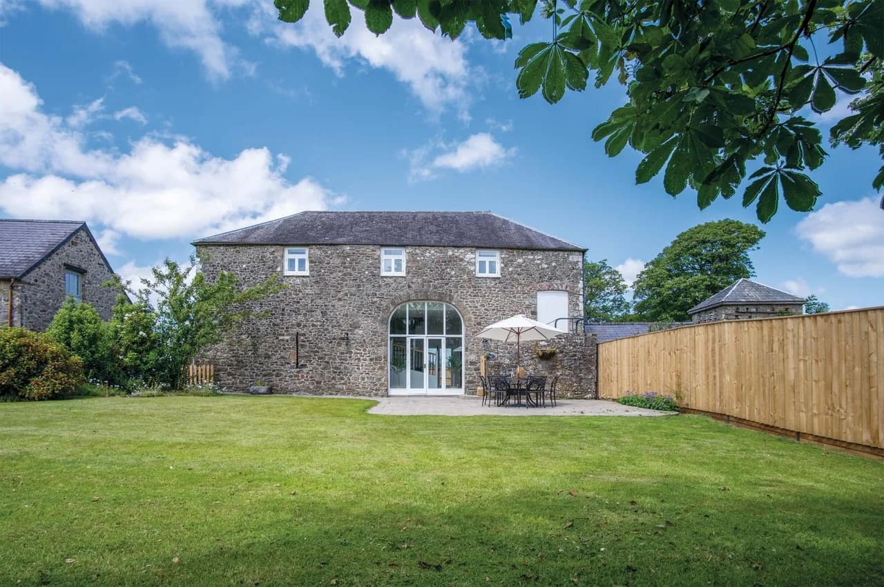 Charming Barn Conversion in Llawhaden, Pembrokeshire, Wales photo 5