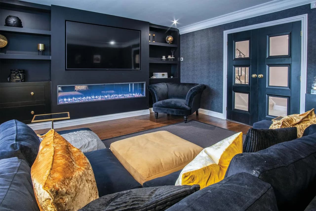 Elegant Five Bedroom Villa in Brecon Beacons photo 2