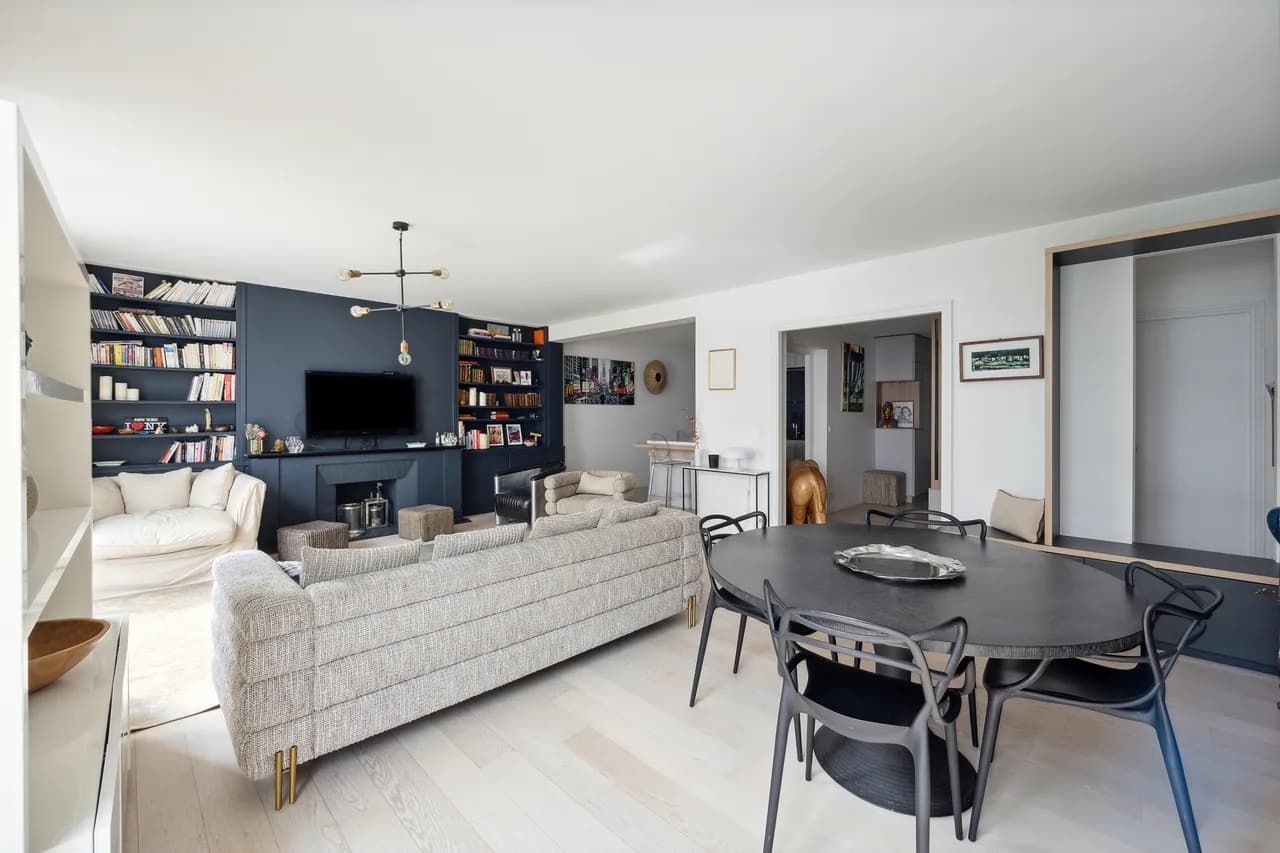 Contemporary Four Bedroom Maison in Paris photo 5