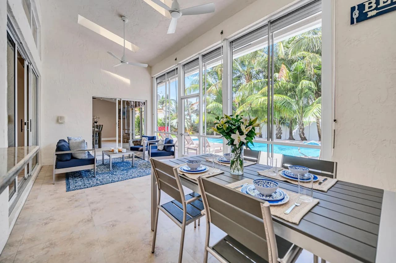 Heated Pool Five Bedroom Villa in Harbor Heights photo 3