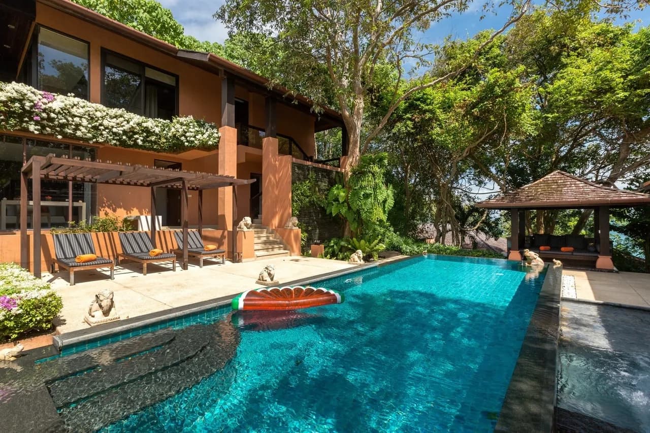 Sea View Four Bedroom Villa in Cape Panwa photo 3