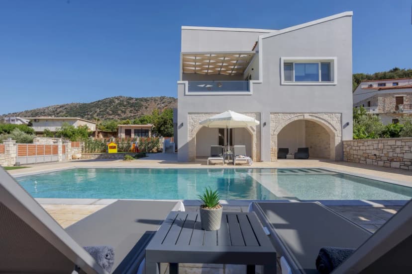 Villa Chara with Heated Pool, by Estia