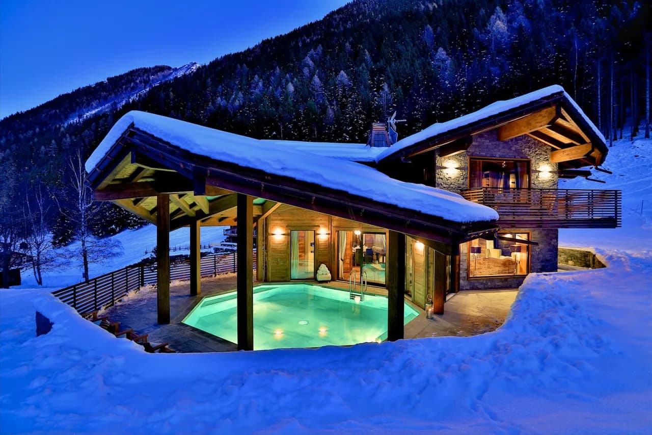 Spacious Six Bedroom Chalet in Chamonix-Mont-Blanc