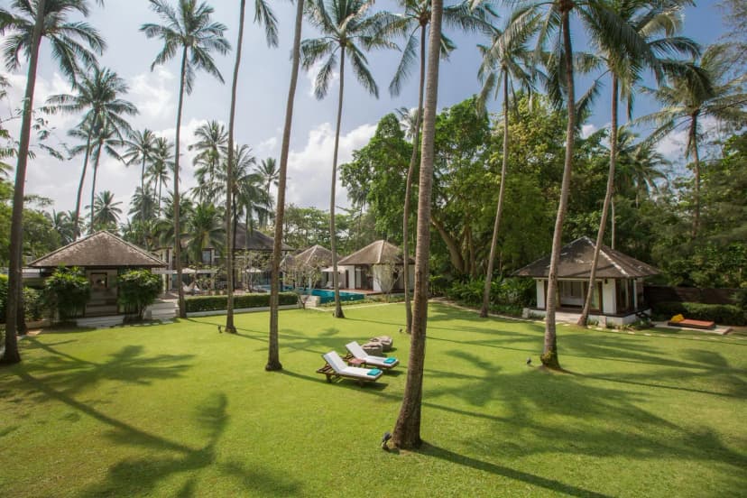 Spacious Family Villa with Garden in Koh Samui