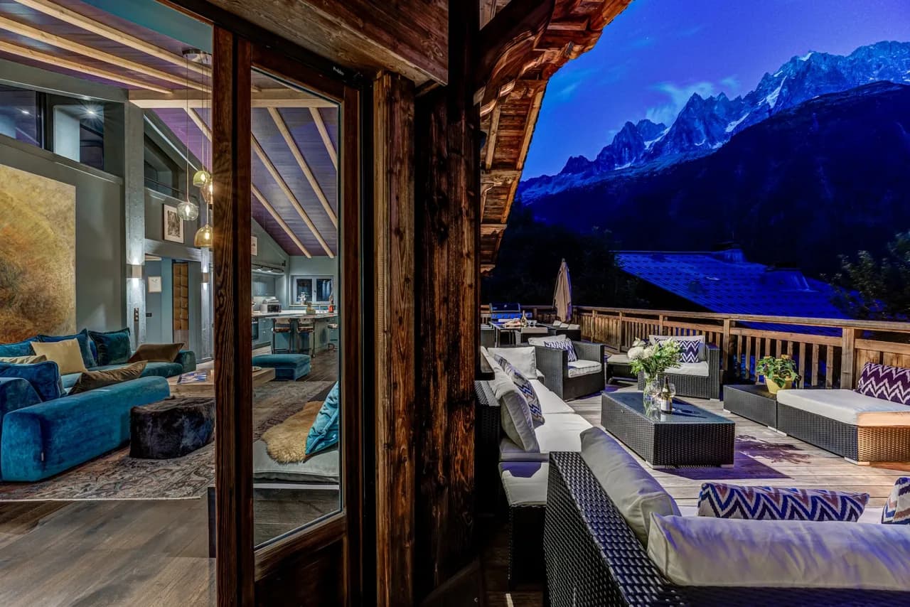 Alpine Chalet with Terrace in Chamonix-Mont-Blanc photo 3