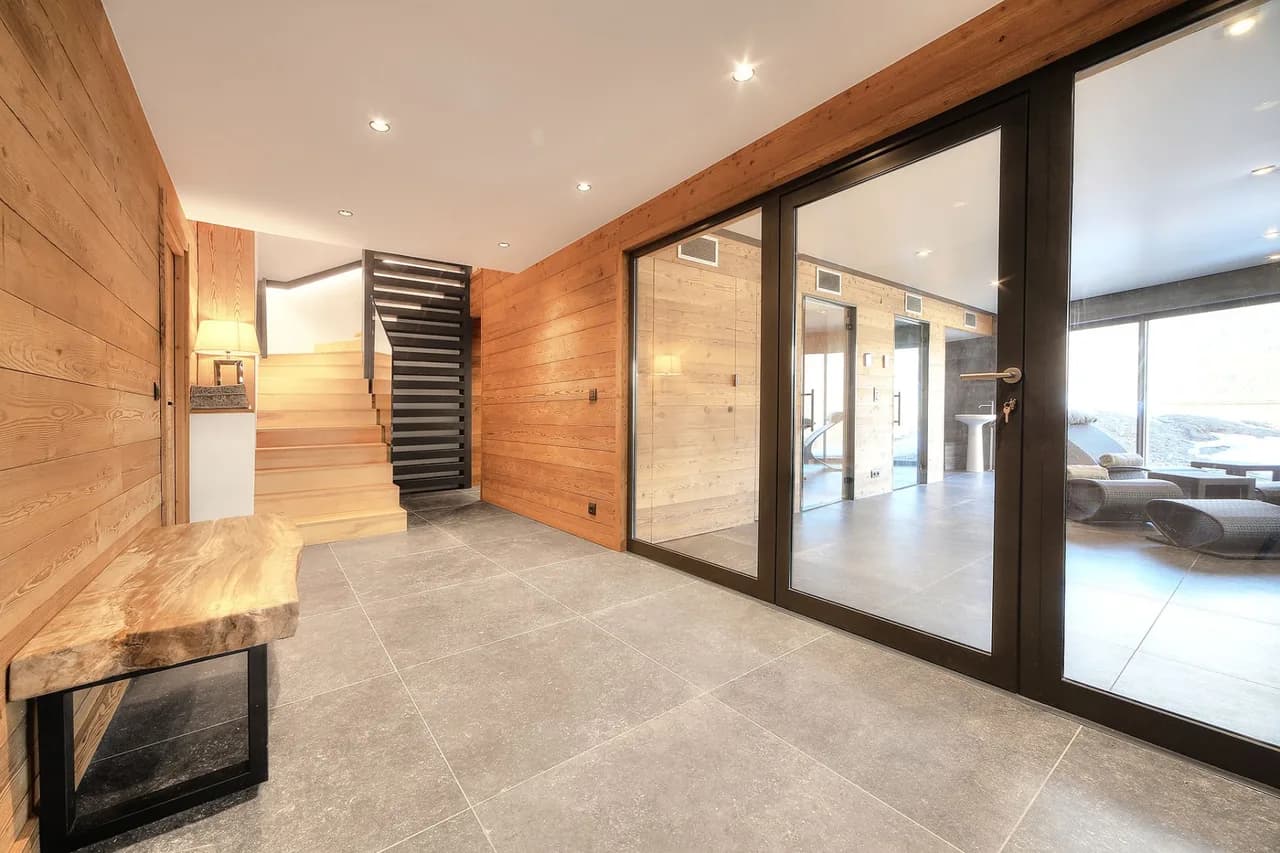 Cozy Five Bedroom Chalet in Les Houches photo 3