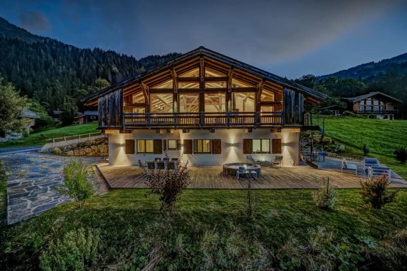 Alpine Five-Bedroom Chalet in French Alps Ski Resorts