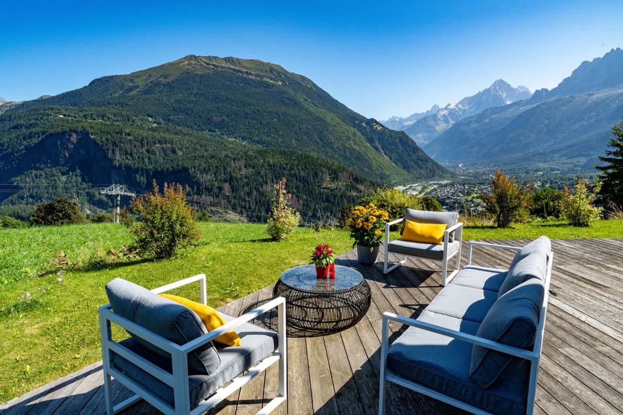 Terrace Five Bedroom Chalet in Les Houches photo 5