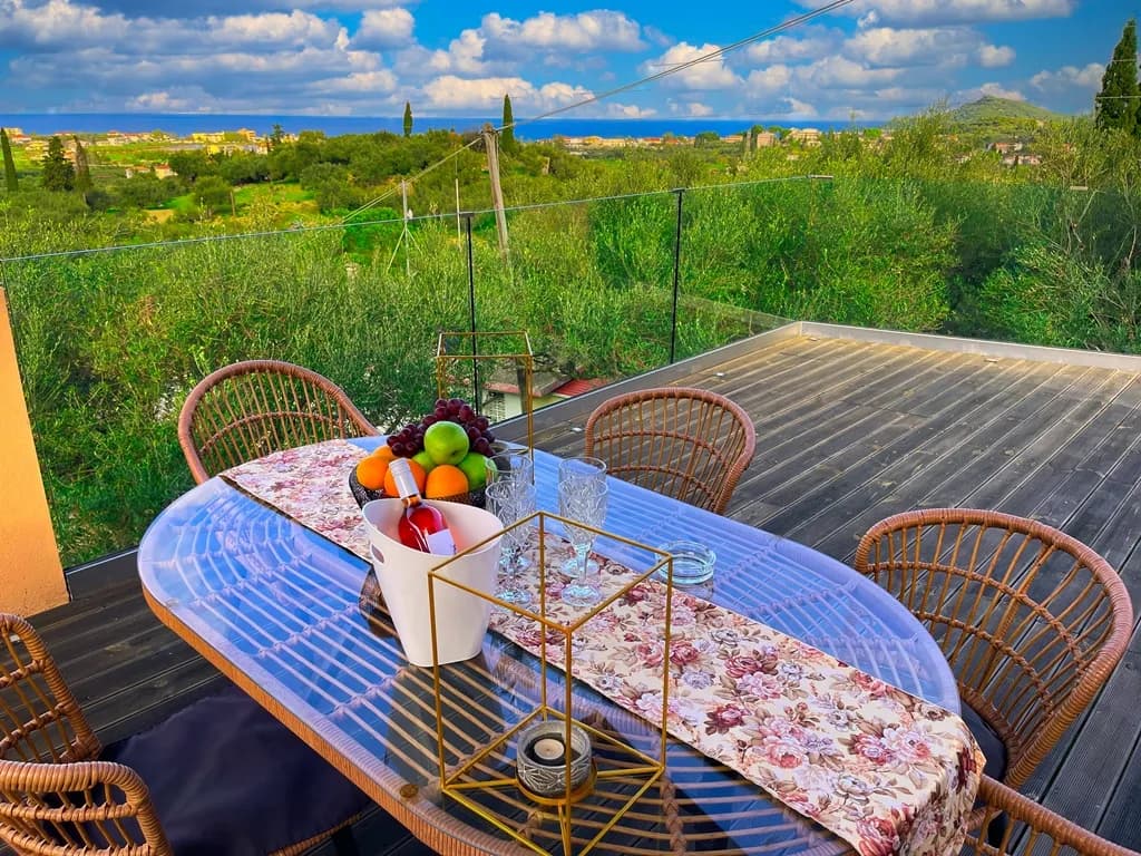Terrace Retreat Villa in Katastari photo 4