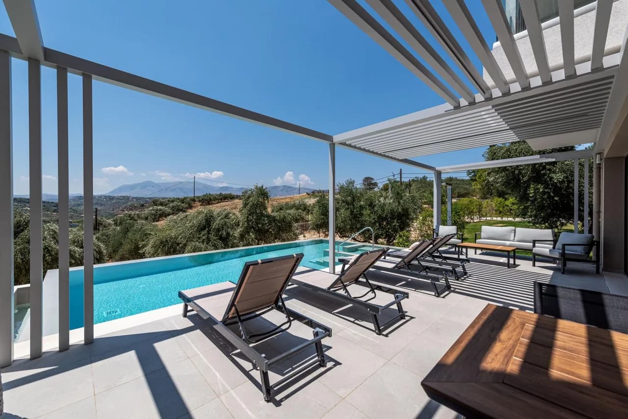 Terrace Two Bedroom Villa in Voutes photo 5