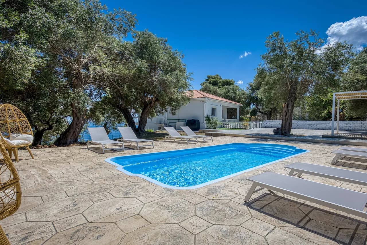 Seaview Four-Bedroom Villa in Perama, Corfu