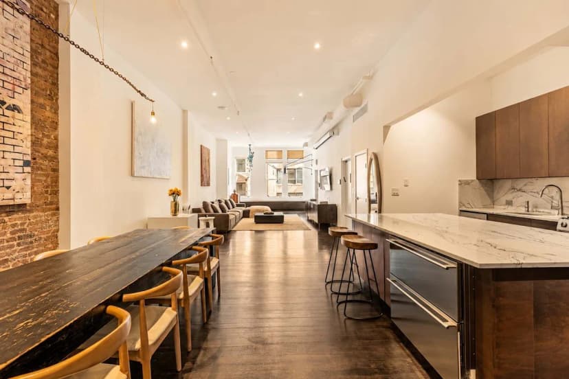 Keyed-Elevator Three Bedroom Loft in New York City