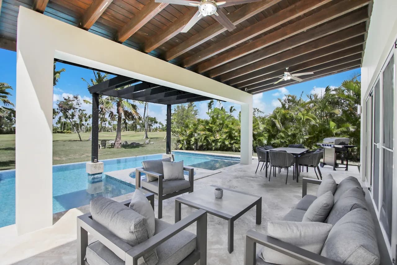 Golf Course View Villa in Bavaro photo 4