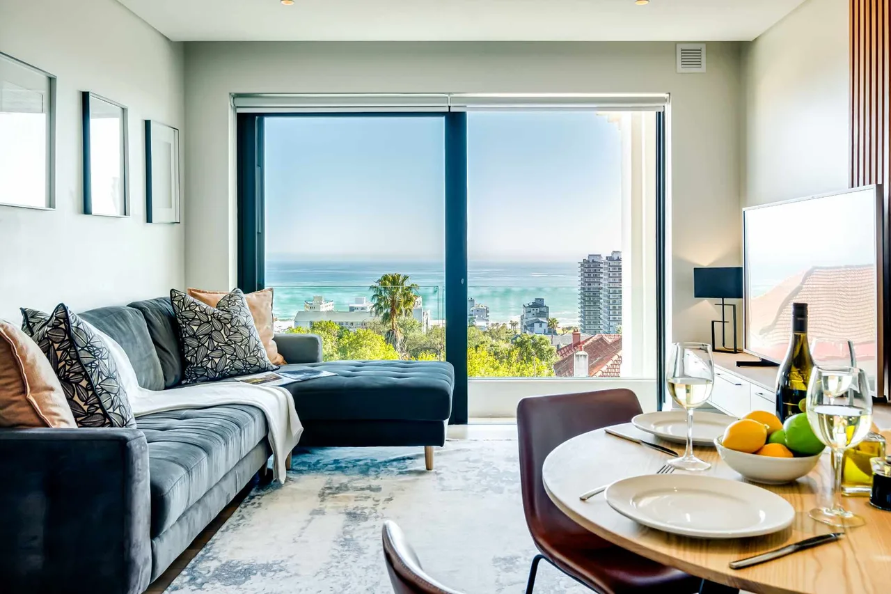 Inviting Two Bedroom Retreat in Cape Town